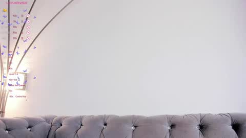  Zayda  online show from 9, 1, 2025