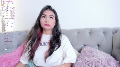  Zayda  online show from 11, 1, 2025