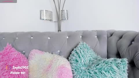  Zayda  online show from 3, 2, 2025