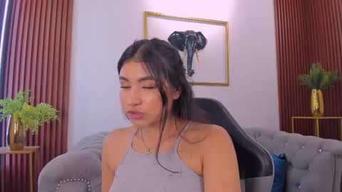  Zayda  online show from 10, 9, 2025