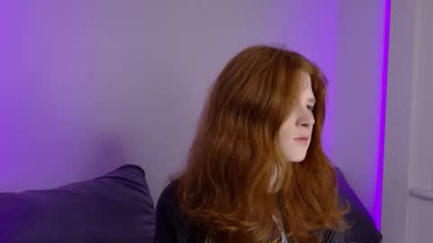 Snapshot of zaynginger chatting on 8, 11, 2025 ZAYN online show from 8, 11, 2025