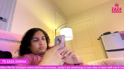 Snapshot of zaza__zariaa chatting on 10, 12, 2024 ZAZA ZARIAA online show from 10, 12, 2024