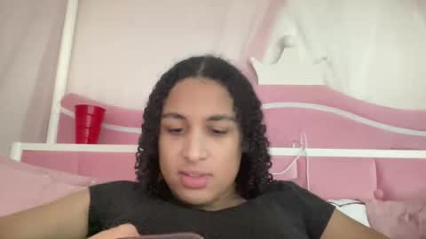 Snapshot of zaza__zariaa chatting on 27, 5, 2026 ZAZA ZARIAA online show from 27, 5, 2026