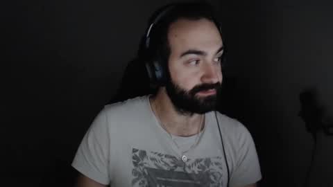 Snapshot of zazou3113 chatting on 29, 12, 2024 Grizzly Bear online show from 29, 12, 2024