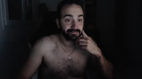 Snapshot of zazou3113 chatting on 5, 3, 2025 Grizzly Bear online show from 5, 3, 2025