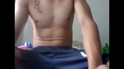 Snapshot of ze___________________ chatting on 26, 11, 2025 ze online show from 26, 11, 2025