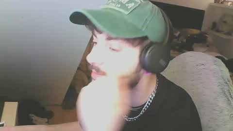 Snapshot of zedbooy chatting on 5, 3, 2025 Zed online show from 5, 3, 2025