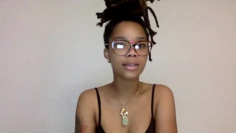 Snapshot of zeeafterdark chatting on 23, 7, 2026 zeeafterdark online show from 23, 7, 2026