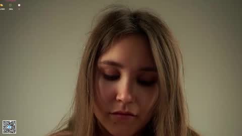Snapshot of zeldaes chatting on 3, 10, 2025 Emilia online show from 3, 10, 2025
