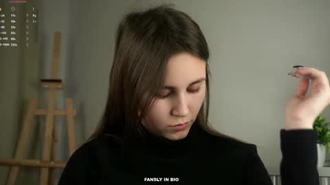 Snapshot of zeldaes chatting on 18, 10, 2025 Emilia online show from 18, 10, 2025