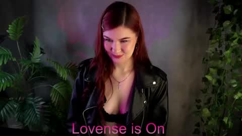 Emilia online show from 28, 4, 2026