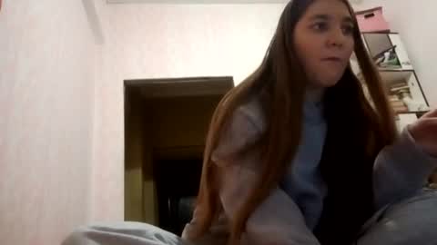 zeniabrossoit online show from 17, 4, 2026