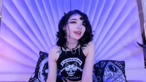    online show from 17, 2, 2025