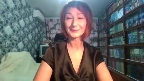 Snapshot of zerilane chatting on 26, 11, 2025 Elena online show from 26, 11, 2025