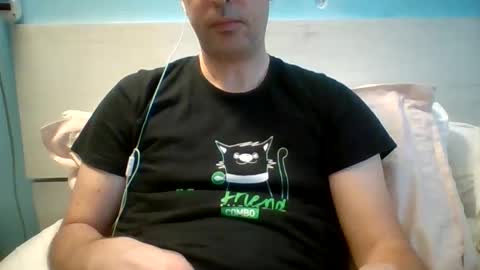 Snapshot of zeus00811 chatting on 30, 11, 2025 zeus online show from 30, 11, 2025