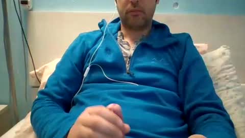 Snapshot of zeus00811 chatting on 6, 1, 2026 zeus online show from 6, 1, 2026