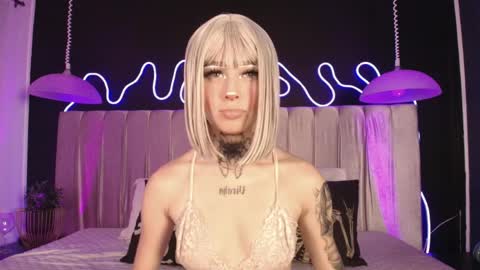 zhally_dee online show from 4, 4, 2026