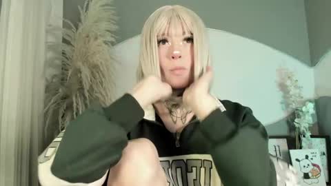 zhally_dee online show from 4, 6, 2026