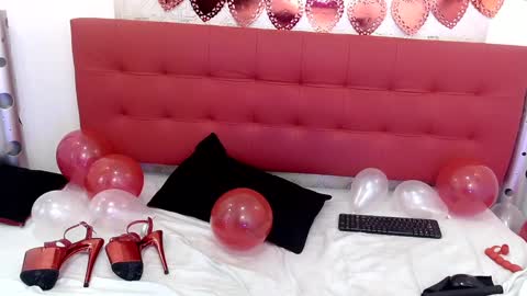 ZHAMIRA  ANDRES online show from 14, 2, 2025