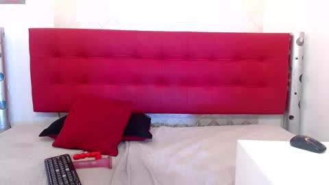 ZHAMIRA  ANDRES online show from 28, 2, 2025