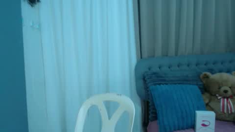 Snapshot of zhaviahale chatting on 28, 11, 2025 im your lovely zhaviabigcock here online show from 28, 11, 2025