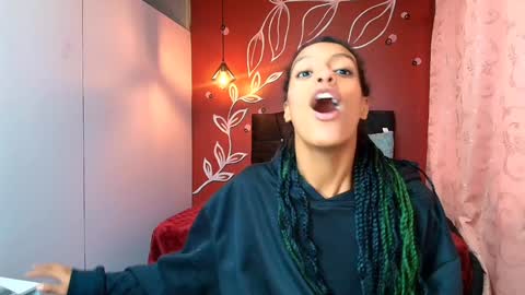 Zia Green online show from 7, 1, 2025