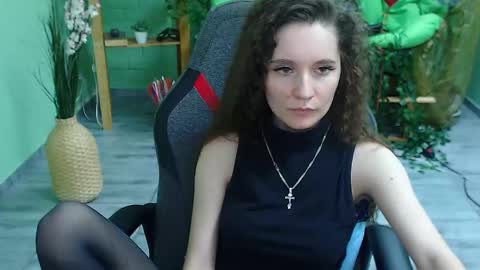 zianichols online show from 13, 2, 2025