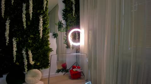 Snapshot of zinasquirts chatting on 28, 2, 2025 Galli online show from 28, 2, 2025