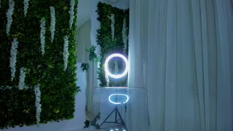 Snapshot of zinasquirts chatting on 24, 9, 2025 Galli online show from 24, 9, 2025