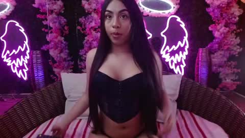 zinna_canela online show from 20, 4, 2026