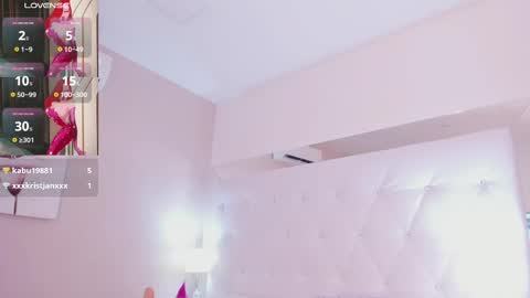 Snapshot of zinnia_mosley chatting on 21, 2, 2025 Nia online show from 21, 2, 2025