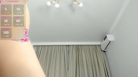 zirael_swan online show from 18, 3, 2026