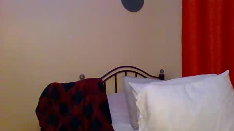 Snapshot of zlatann2012 chatting on 24, 2, 2025 Zlatann2012 online show from 24, 2, 2025