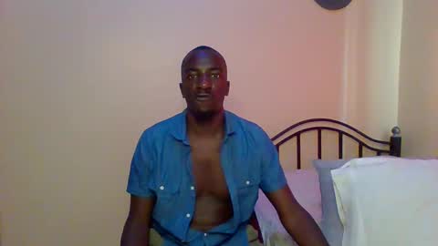 Snapshot of zlatann2012 chatting on 2, 3, 2025 Zlatann2012 online show from 2, 3, 2025