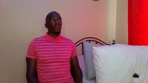 Snapshot of zlatann2012 chatting on 8, 3, 2025 Zlatann2012 online show from 8, 3, 2025