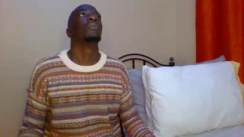 Snapshot of zlatann2012 chatting on 10, 3, 2025 Zlatann2012 online show from 10, 3, 2025