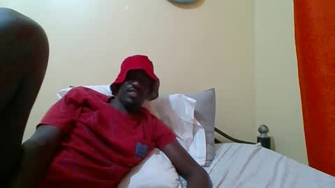 Snapshot of zlatann2012 chatting on 13, 9, 2025 Zlatann2012 online show from 13, 9, 2025