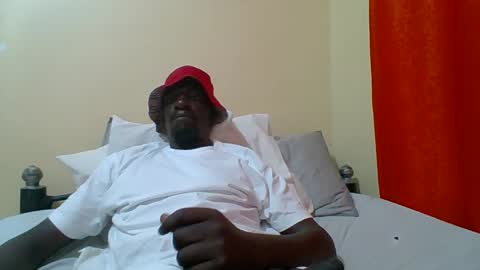 Snapshot of zlatann2012 chatting on 29, 9, 2025 Zlatann2012 online show from 29, 9, 2025