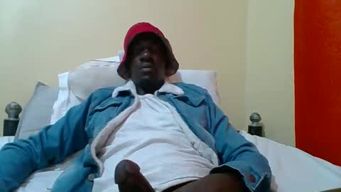 Snapshot of zlatann2012 chatting on 8, 10, 2025 Zlatann2012 online show from 8, 10, 2025