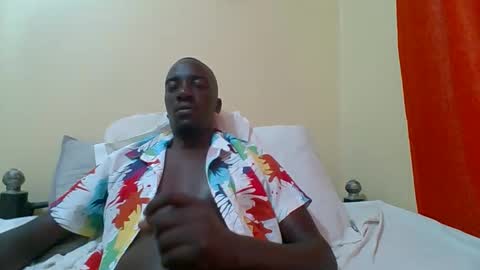 Snapshot of zlatann2012 chatting on 9, 10, 2025 Zlatann2012 online show from 9, 10, 2025