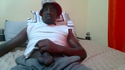 Snapshot of zlatann2012 chatting on 18, 10, 2025 Zlatann2012 online show from 18, 10, 2025