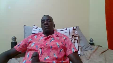 Snapshot of zlatann2012 chatting on 8, 11, 2025 Zlatann2012 online show from 8, 11, 2025