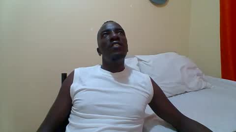 Snapshot of zlatann2012 chatting on 10, 11, 2025 Zlatann2012 online show from 10, 11, 2025