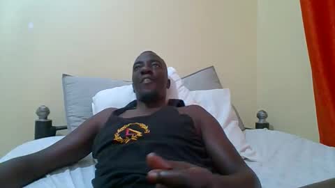 Snapshot of zlatann2012 chatting on 15, 11, 2025 Zlatann2012 online show from 15, 11, 2025