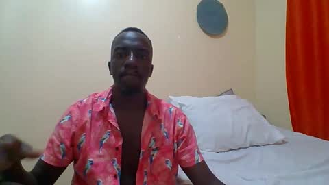 Snapshot of zlatann2012 chatting on 16, 11, 2025 Zlatann2012 online show from 16, 11, 2025