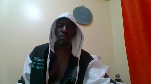 Snapshot of zlatann2012 chatting on 19, 11, 2025 Zlatann2012 online show from 19, 11, 2025