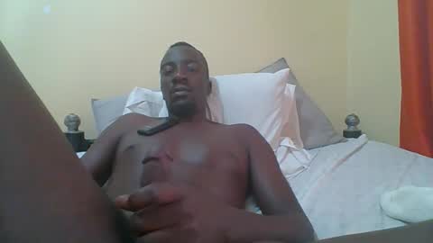 Snapshot of zlatann2012 chatting on 27, 11, 2025 Zlatann2012 online show from 27, 11, 2025