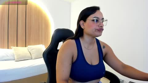 Snapshot of zoe_danae_ chatting on 29, 9, 2025 Zoe online show from 29, 9, 2025