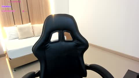 Zoe  online show from 23, 3, 2026