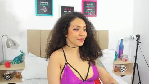 Zoe Gruber online show from 9, 3, 2025